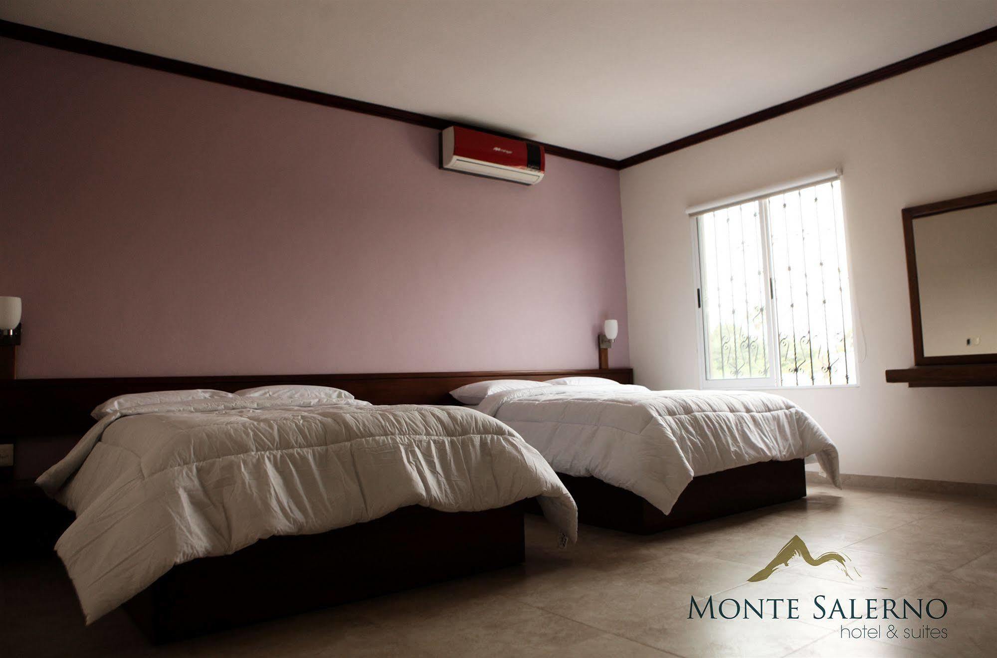 Monte Salerno Hotel & Suites Montemorelos Extérieur photo