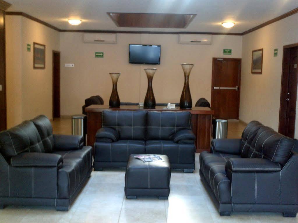 Monte Salerno Hotel & Suites Montemorelos Extérieur photo