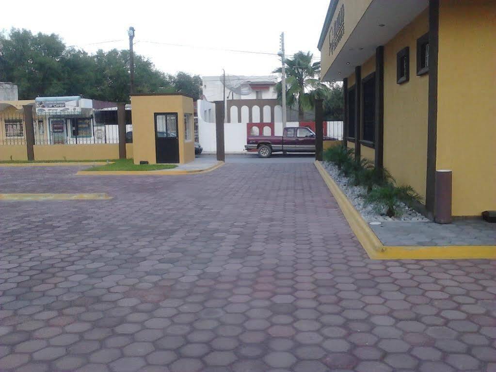 Monte Salerno Hotel & Suites Montemorelos Extérieur photo