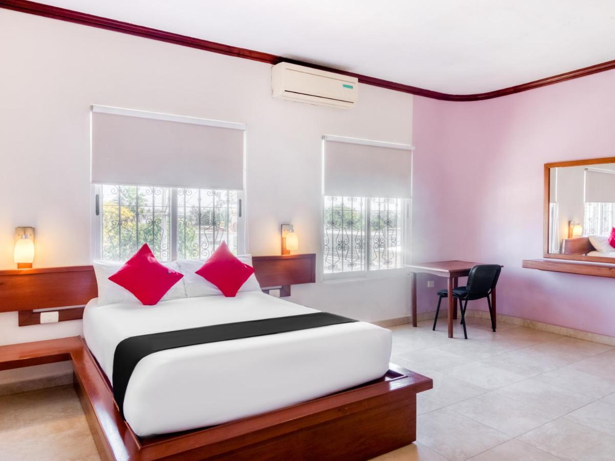 Monte Salerno Hotel & Suites Montemorelos Extérieur photo