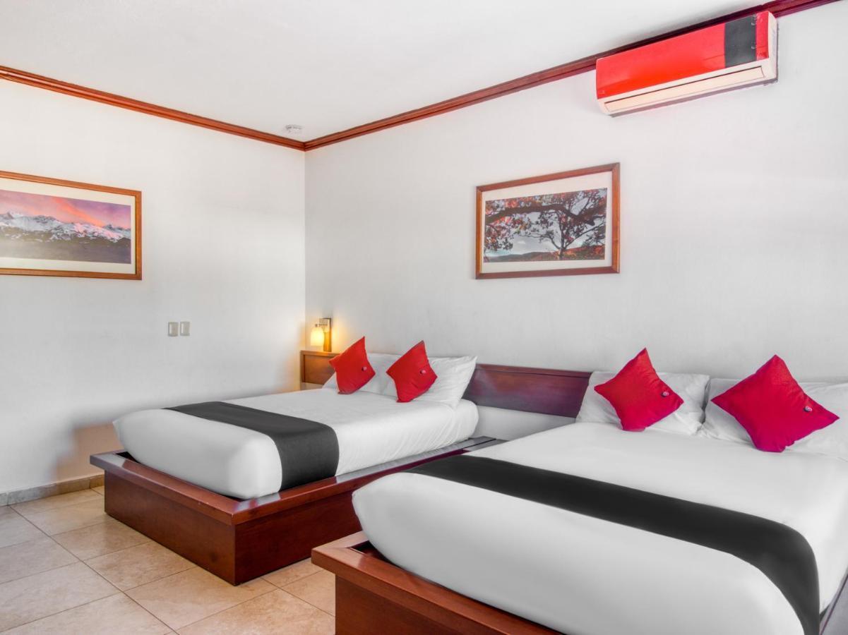 Monte Salerno Hotel & Suites Montemorelos Extérieur photo