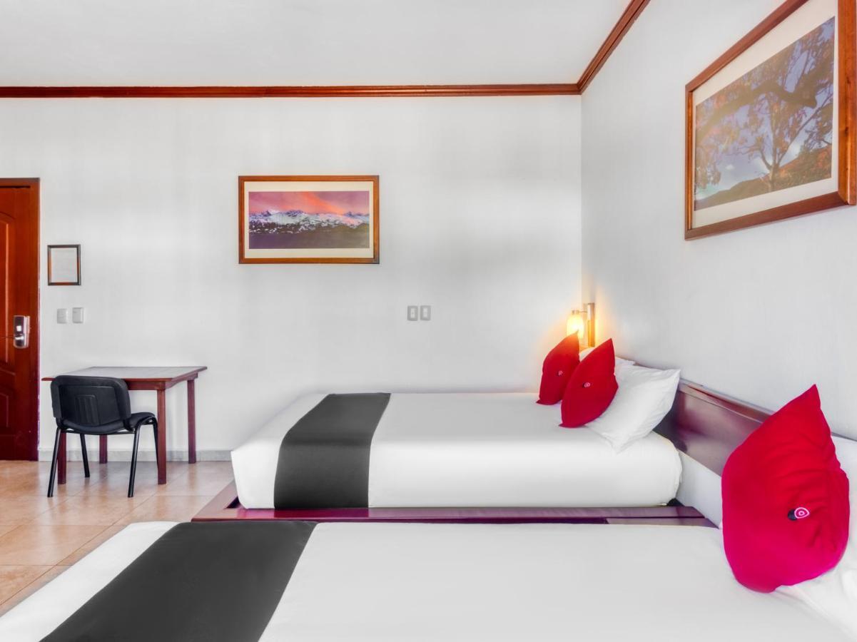 Monte Salerno Hotel & Suites Montemorelos Extérieur photo